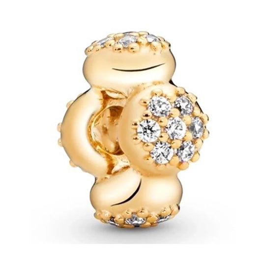 «Χρυσαφι charm με λευκά strass σε minimal σχέδιο»