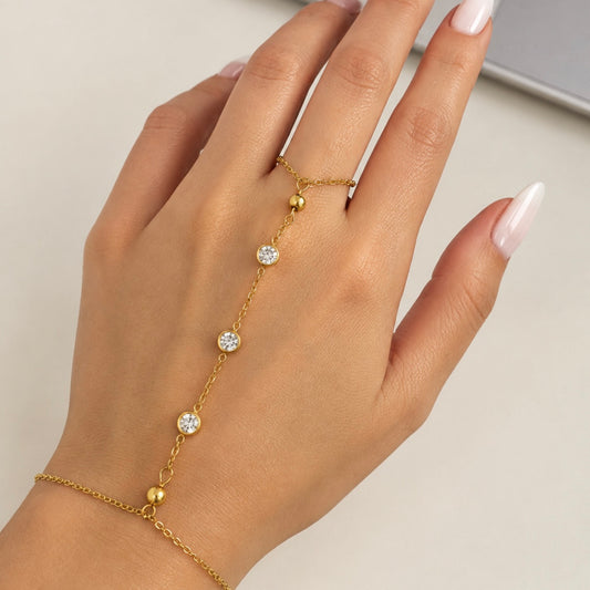 Βραχιόλι hand chain με δαχτυλίδι και λαμπερά ζιργκόν