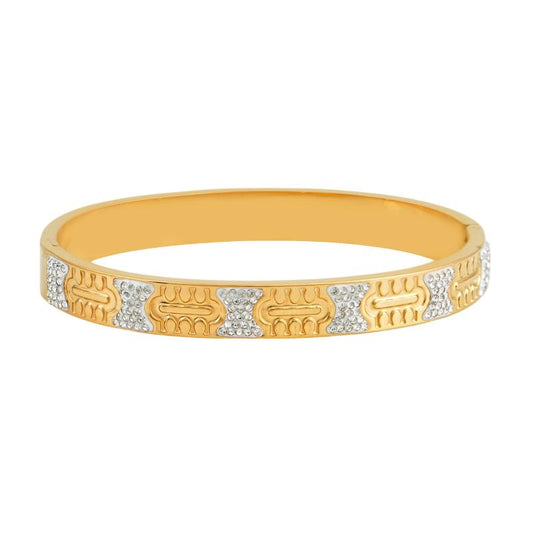 Χρυσό bangle βραχιόλι με ανάγλυφα σχέδια και στρας για λαμπερές εμφανίσεις.
