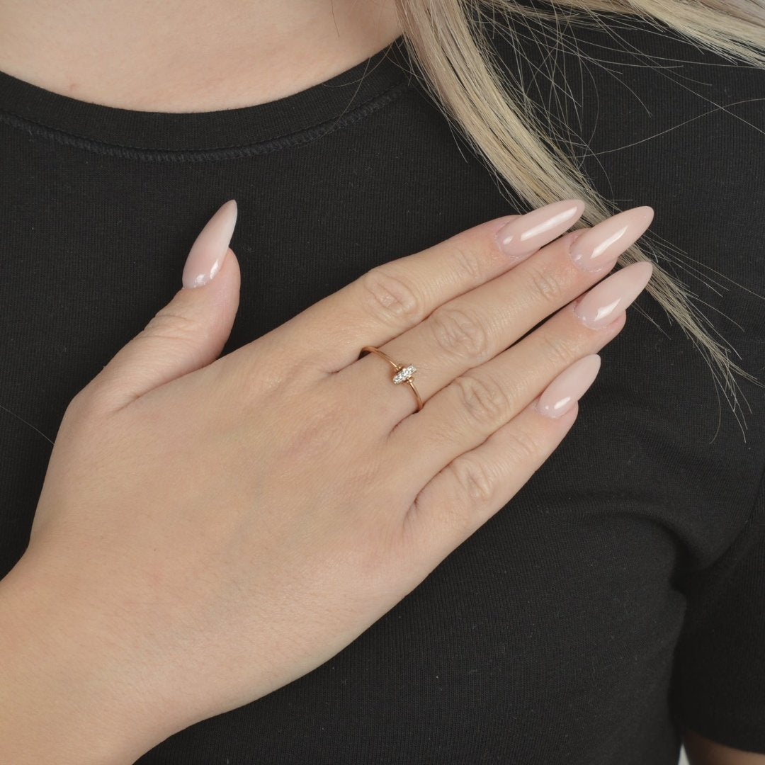 Ροζ χρυσό δαχτυλίδι με στρας | rose gold ring with rhinestones.